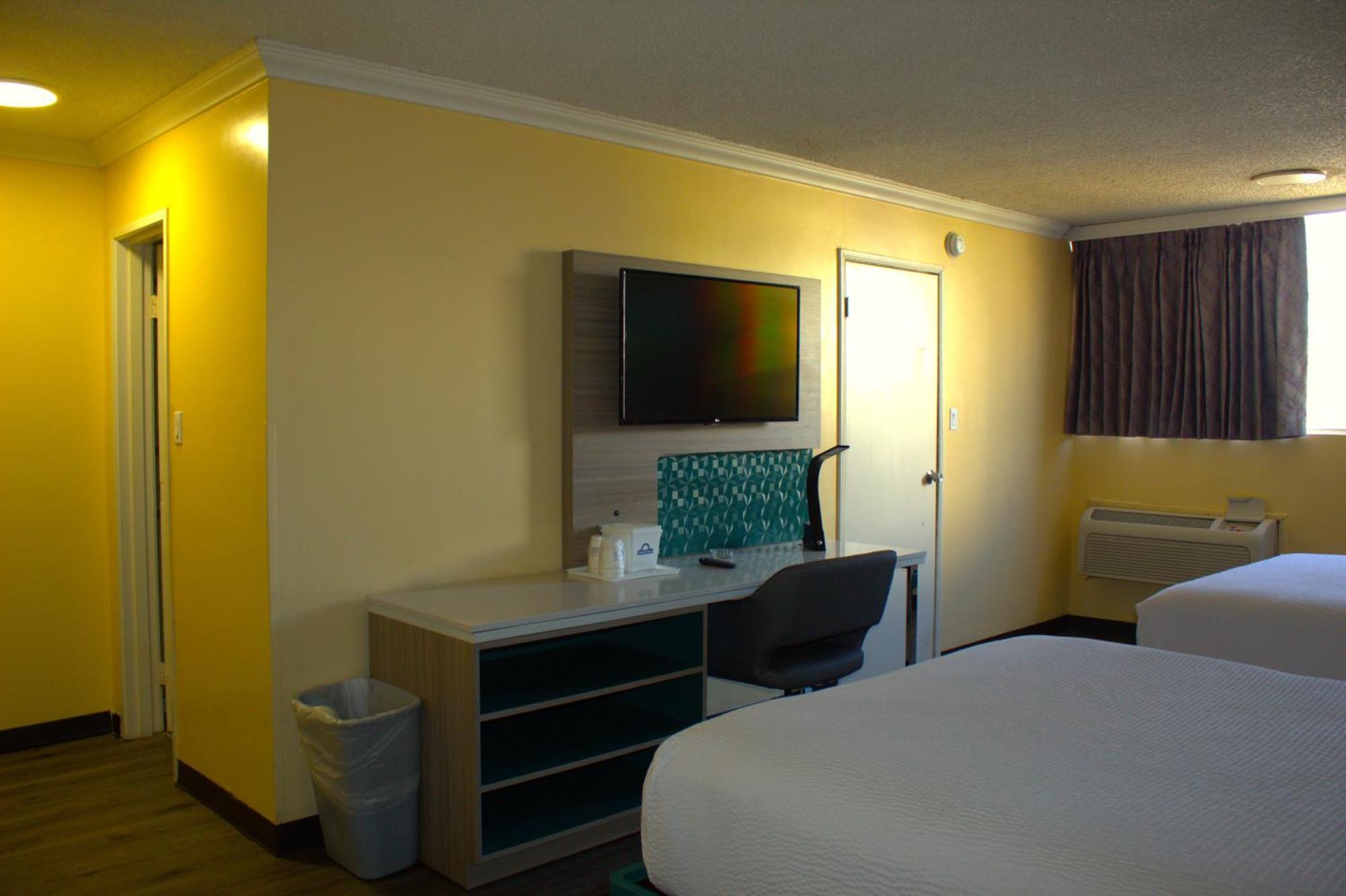 Days Inn By Wyndham Los Angeles Lax/Venicebch/Marina Delray Инглвуд Экстерьер фото