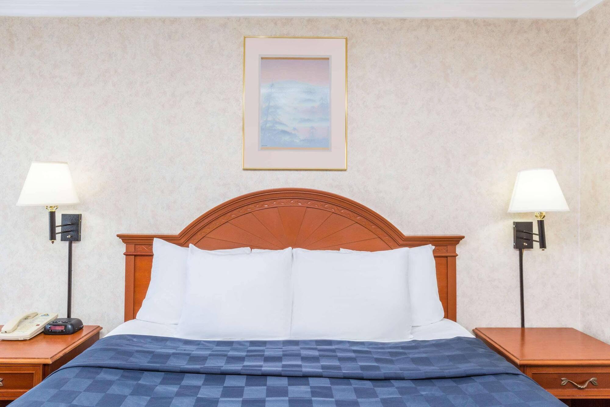 Days Inn By Wyndham Los Angeles Lax/Venicebch/Marina Delray Инглвуд Экстерьер фото