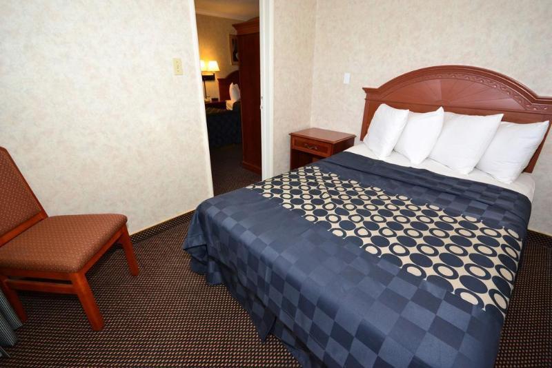 Days Inn By Wyndham Los Angeles Lax/Venicebch/Marina Delray Инглвуд Экстерьер фото
